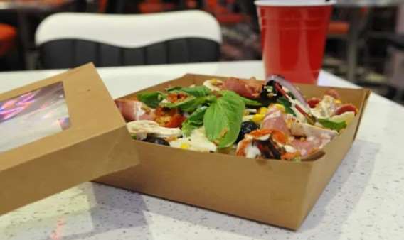 Image de BOITE SALADE KRAFT 10 BRUN+COUVERCLE Fenêtre Paquet de 25